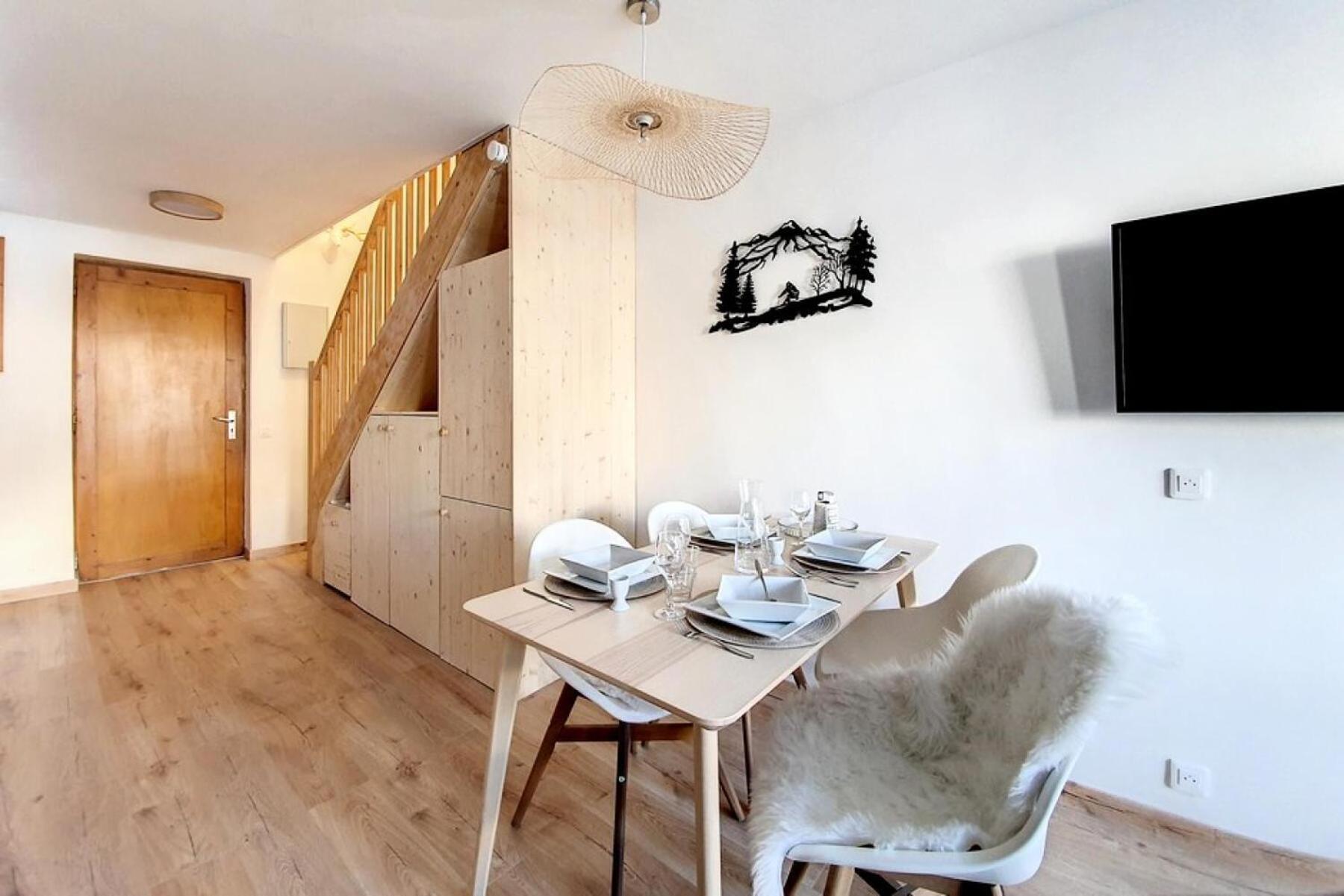 Residence Hors Piste - Appartement Renove En Duplex - Au Pied Des Pistes - Balcon Mae-0494 サン・マルタン・ド・ベルヴィル エクステリア 写真